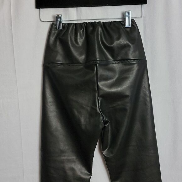 🖤5/$20🖤 HONEY PUNCH.. faux leather pants.. - Picture 5 of 13